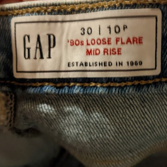 Gap - Mid Rise 90s Loose Flare Jeans 852777 | Size 30 Petite | Light Destroyed - Picture 11 of 17